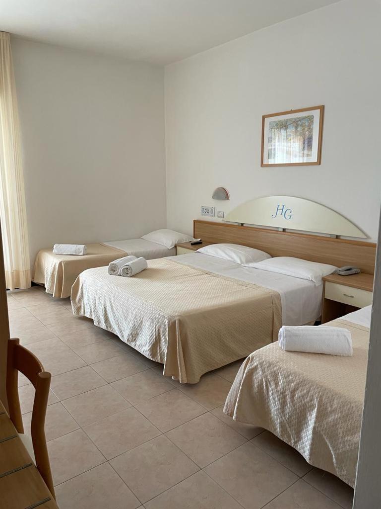 Hotel Gabbiano カットーリカ エクステリア 写真